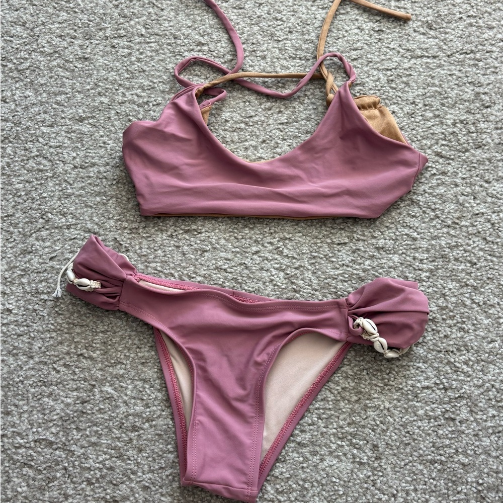 Shell Bikini - image 1
